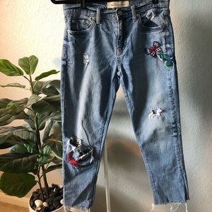 Gap Girlfriend Jean with butterfly embroidery